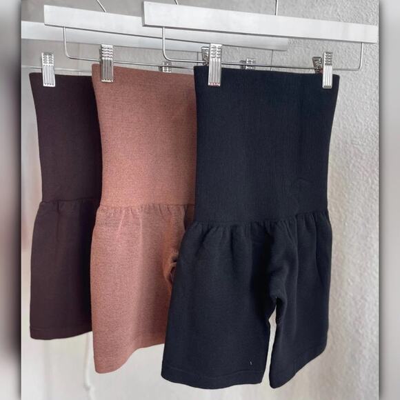 ♥ 668 ♥ (OS) Hold Me Tight High-Waisted Compression Black Biker Shorts - Picture 11 of 11